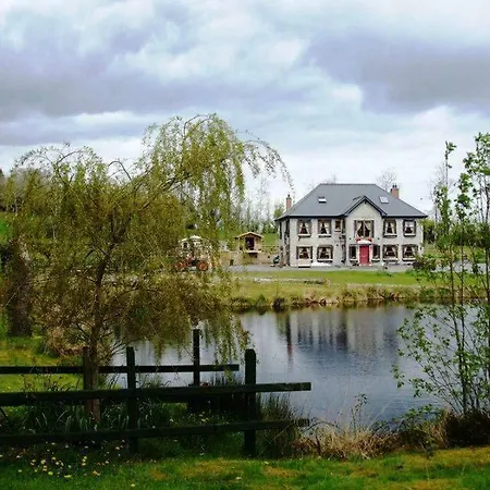 Rivendell Bed & Breakfast 3*