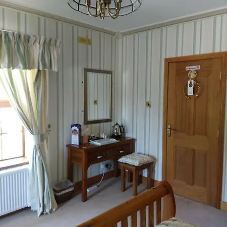 Rivendell Bed & Breakfast 3*