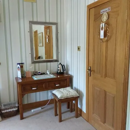 Rivendell Bed & Breakfast 3*
